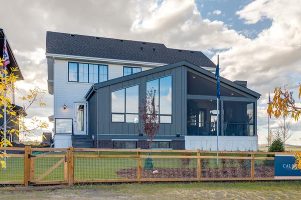Amelia Harmony - Back Exterior