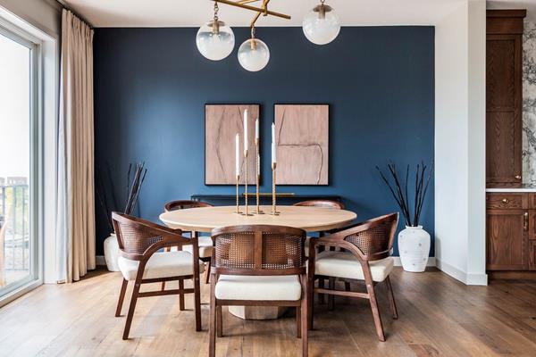 Henry - Dining Room