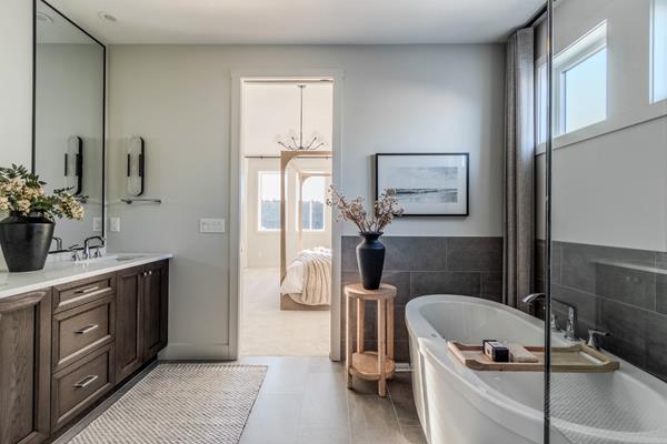 Amelia - 229 Rowmont Drive - Primary Ensuite